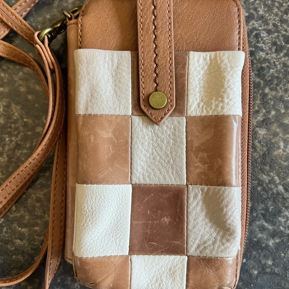 The Sak‎ Silverlake Leather Smartphone Crossbody Embossed Checkered